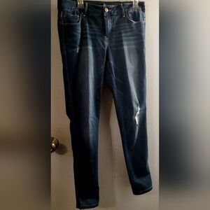 1822 Women's  Skinny Jeans Sz 31